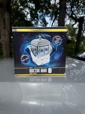 Doctor Who TARDIS 3D Ceramic Silver Chrome Teapot BRAND NEW IN BOX