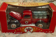 TEXACO Old Timer Collection 1940 Ford Mini Tanker 1:32 scale. Boxed