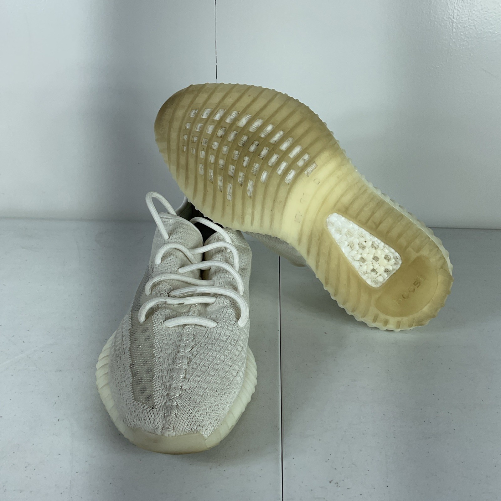 adidas Yeezy Boost 350 V2 Bone 10 Very Nice See Photos thumbnail 11