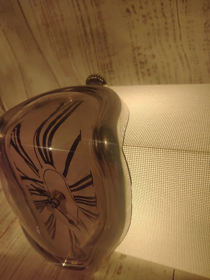 Relógio de fusão - Imagem 4 de 4