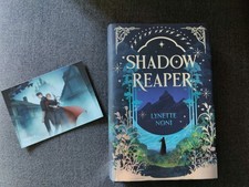 Fairyloot Shadow Reaper by Lynette Noni Signe...