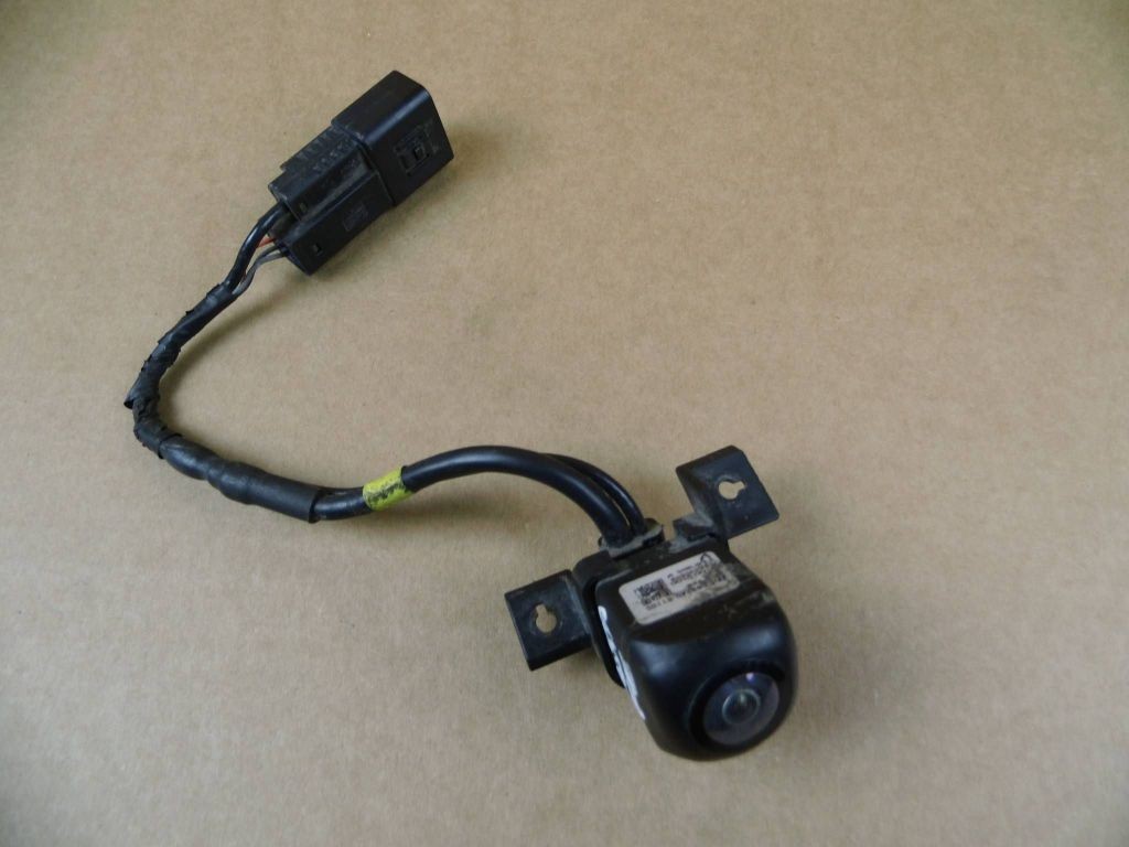 Hyundai Santa Fe 2019 Rear view reversing camera 99240S1100 OTL32956