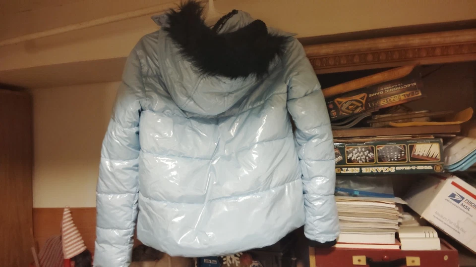 Invierno Justicia Niña con Capucha de Piel. Solo Usado Una Vez Talla 12 Excelente Estado Foto 2 de 2