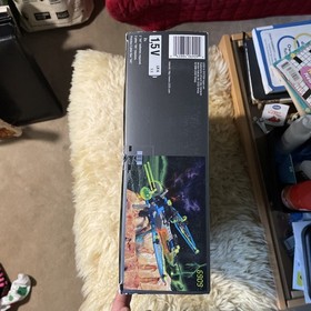 NEW IN BOX LEGO 6909 Sonic Stinger With Mask Insectoids 1998 Space Set Retired