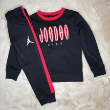 Jordan Long Sleeve Sweatshirt & Jogger 2 Pc Outfit Set Red/Black Size 5 Boys NWT