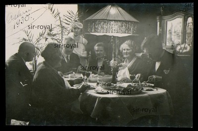 Fine Company with Maid at Easter 1930 Feast - Photo 14x9cm