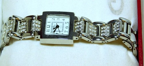 Beautiful Silver Tone & Crystal Cenere BW-568 Watch Japan Mov't NIB - Picture 3 of 5