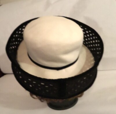 VINTAGE KENTUCKY DERBY KOKIN HAT Vintage Kokin New York Straw Hat Summer Derby, Black Floral  main image 2