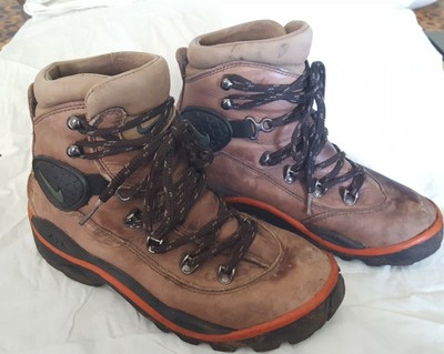 nike hiking boots mens