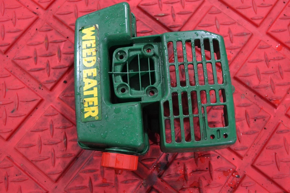 Weed Eater LT 7000 String Trimmer OEM Fuel Tank Engine Cover 530-037943 - Image 2 of 4