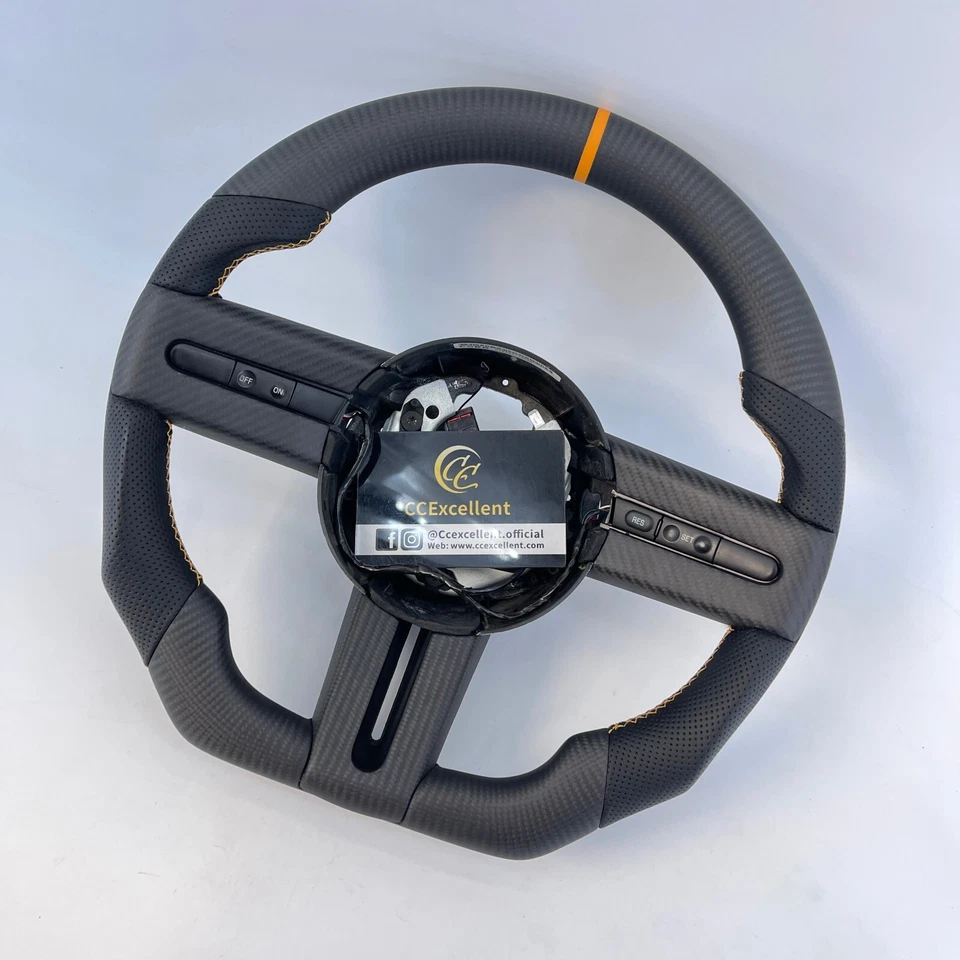 Volante de fibra de carbono real para Ford Mustang 2005-2009 S197 GT 2005-2012 Foto 2 de 4