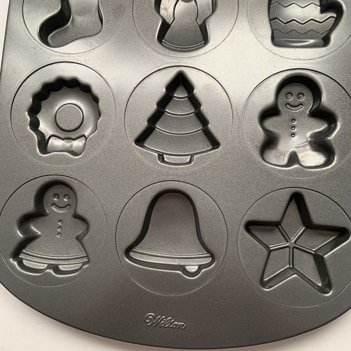 Wilton Christmas Holiday Non Stick Cookie Sheet Tray Mold Pan 12 Shapes Metal - Picture 5 of 8