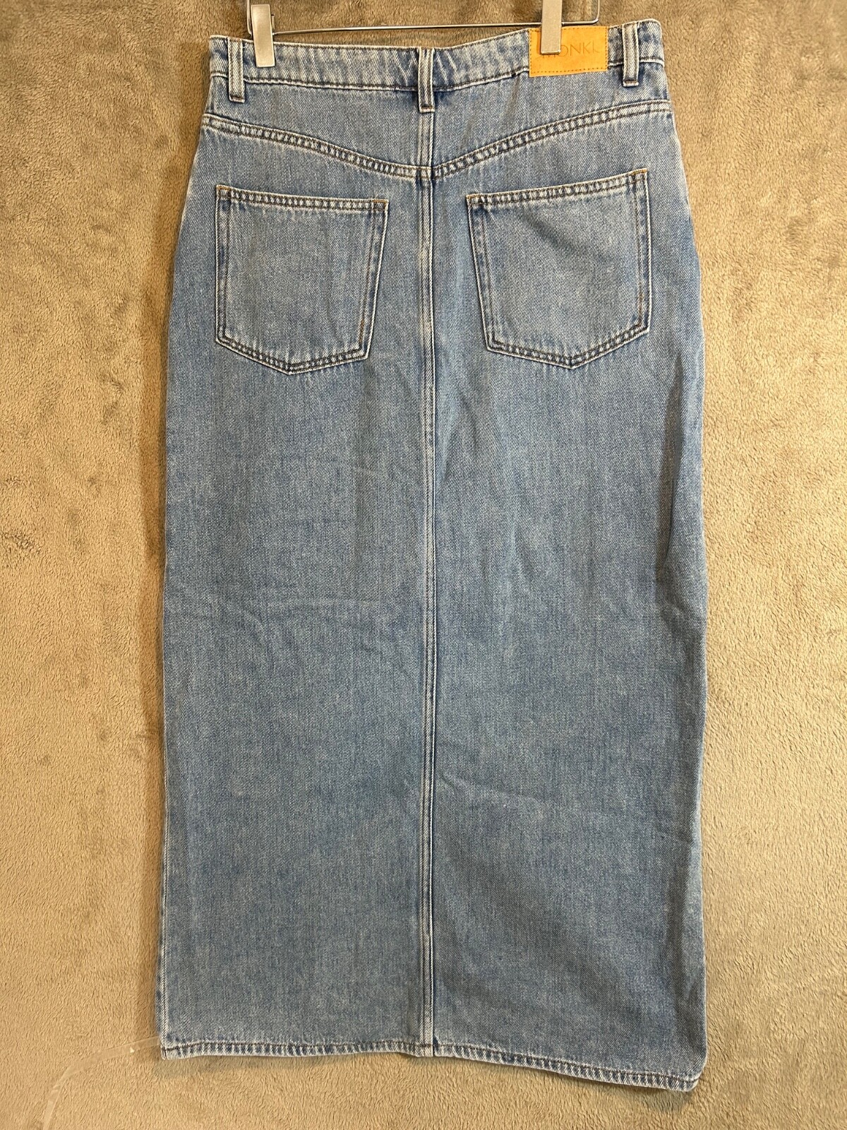 Picture 2 of 10