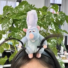 NEW Disney Parks Chef Remy Magnetic Shoulder Pal Plush Doll Ratatouille
