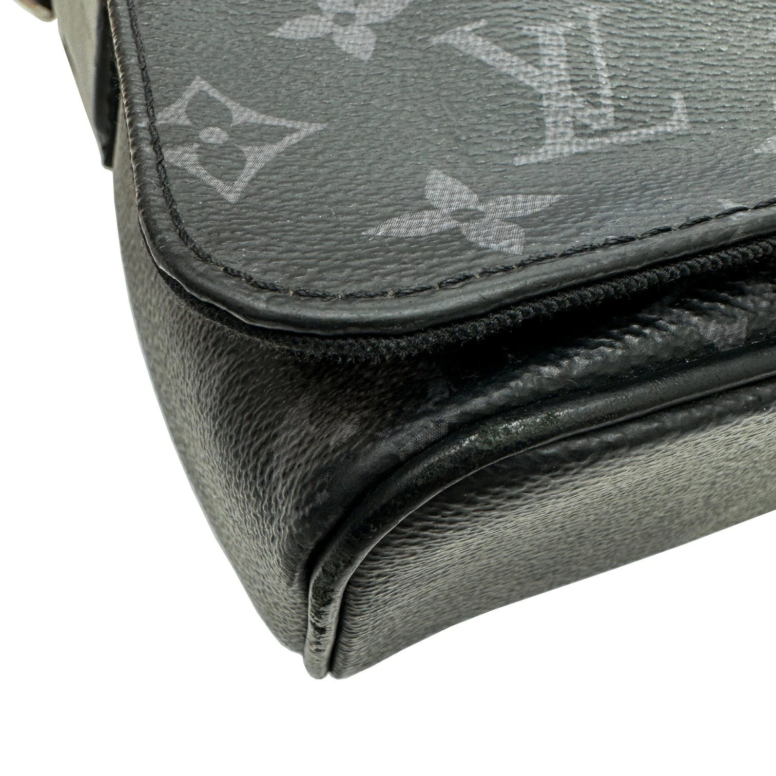 LOUIS VUITTON Districts NM Monogram Eclipse Black Shoulder Bag Messenger image 5