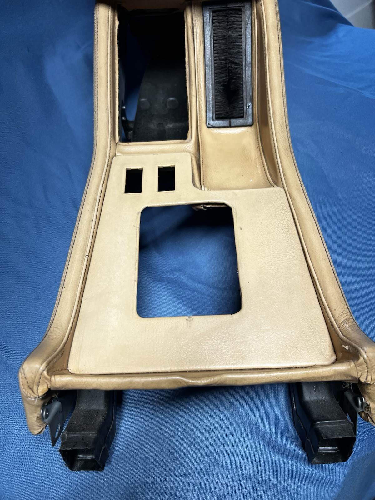 Maserati Biturbo Armrest Console Original Zagato Spyder coupe Italy