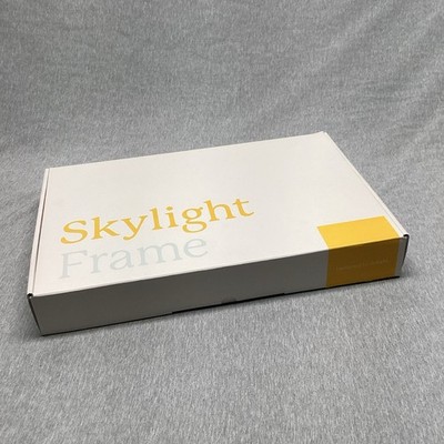 Skylight Frame 10 inch Wi-Fi Digital Picture Frame