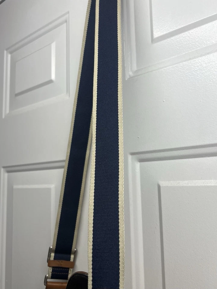 Bolso mensajero Coach, estado ligeramente usado. Hermoso bolso Foto 3 de 4