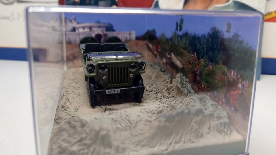 EAGLEMOSS / UH - james bond 007 - WILLYS JEEP M606 - 1/43 SCALE MODEL CAR - 46 - Image 4 of 4