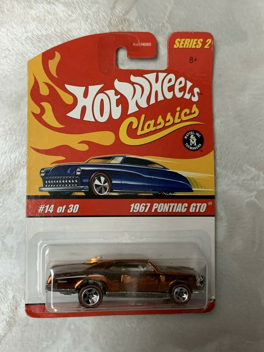 ミニカー Hot Wheels Classics 1967 PONTIAC GTO Amazon.com: Hot Wheels Treasure Hunt Series Pontiac GTO 1967