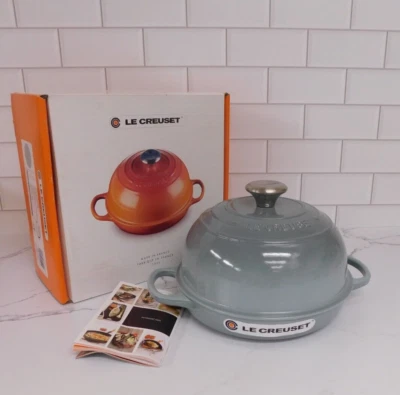 Le Creuset Signature Gusseisen 1,75 Quart Brotbackofen, Meersalz - Neu - Bild 1 von 4