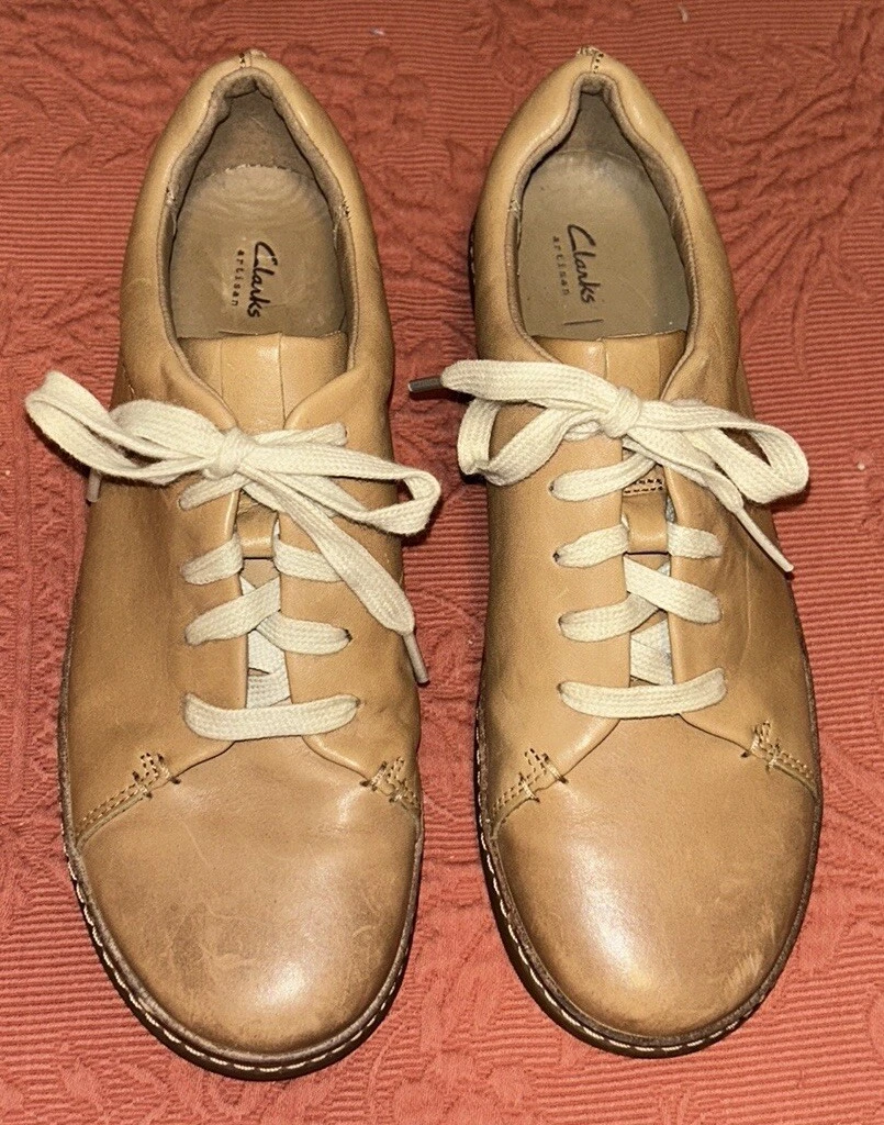 Scarpe comode Clarks Artisan Amberlee Crest taglia 8M pelle marrone Oxford stringate