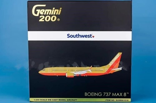 1:200 GeminiJets SOUTHWEST BOEING 737 MAX 8 Passenger Airplane Diecast Model - Picture 4 of 7