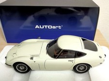 AUTOart 1/18 Toyota 2000GT 1967 White Diecast Model Car 79546