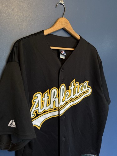 Vintage Majestic Oakland Athletics Black Polyester Baseball Jersey Size L/XL