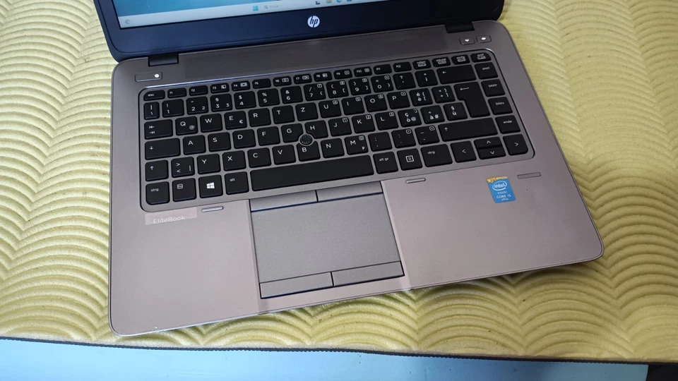 HP EliteBook 840 G2 · i5-5500 · 8GB · 256GB, foto 2 di 5