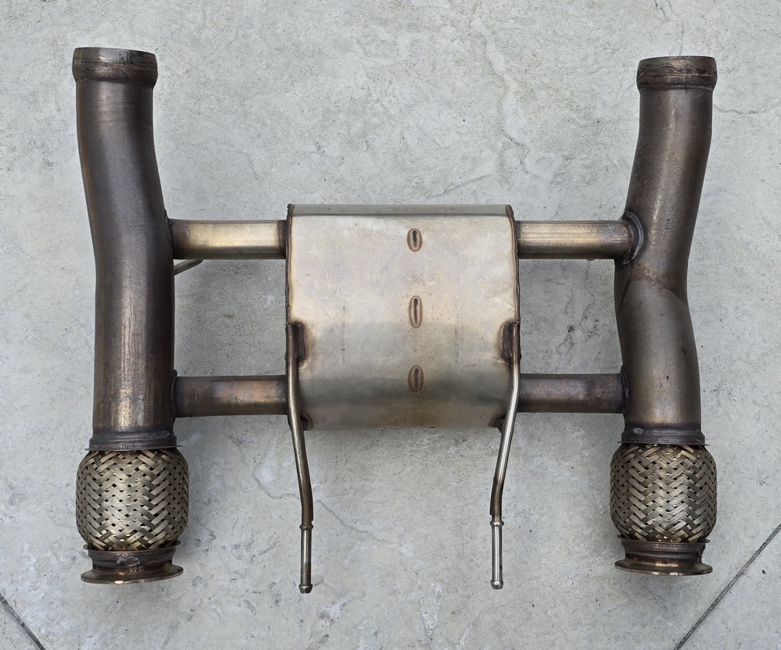 McLaren 720S Exhaust System Sport Muffler Assembly 14H0176CP.02 14H0176CP