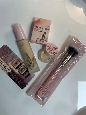 MALLY STRESSLESS FOUNDATION 30ml IN FAIR, BRUSH, CONCEALER, MASCARA SET