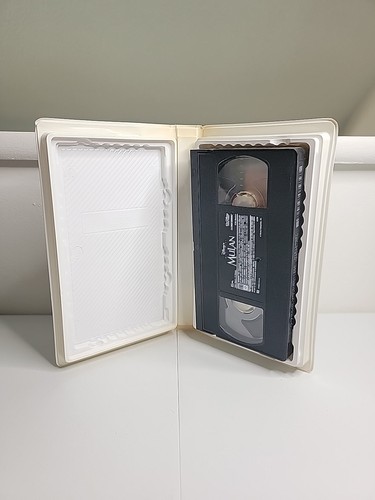 Walt Disney’s Mulan VHS 1999 Video Tape Masterpiece Original First Movie Vintage - Picture 6 of 8