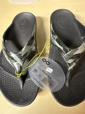 Oofos Oolala Green Camo, W6