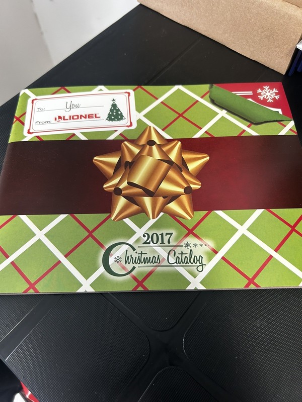 LIONEL 2017 CHRISTMAS TRAIN CATALOG Lionel Christmas Ornaments Decor Trains 