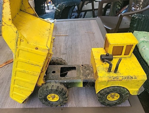 Vintage Tonka Mighty Diesel Front End Loader, Tractor XMB-975, 1980's Era Metal