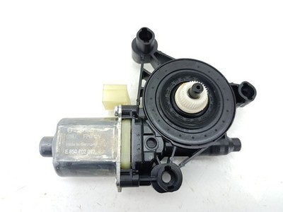 5Q0959801A VORDERER RECHTER FENSTERMOTOR / 208575 FÜR VOLKSWAGEN T-ROC A11, D11