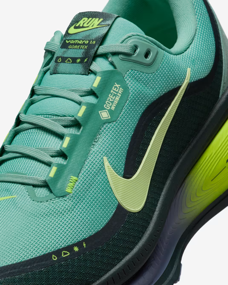 Nike Vomero 18 GORE-TEX Men's Shoes in Seaweed/Cannon/Volt/Barely