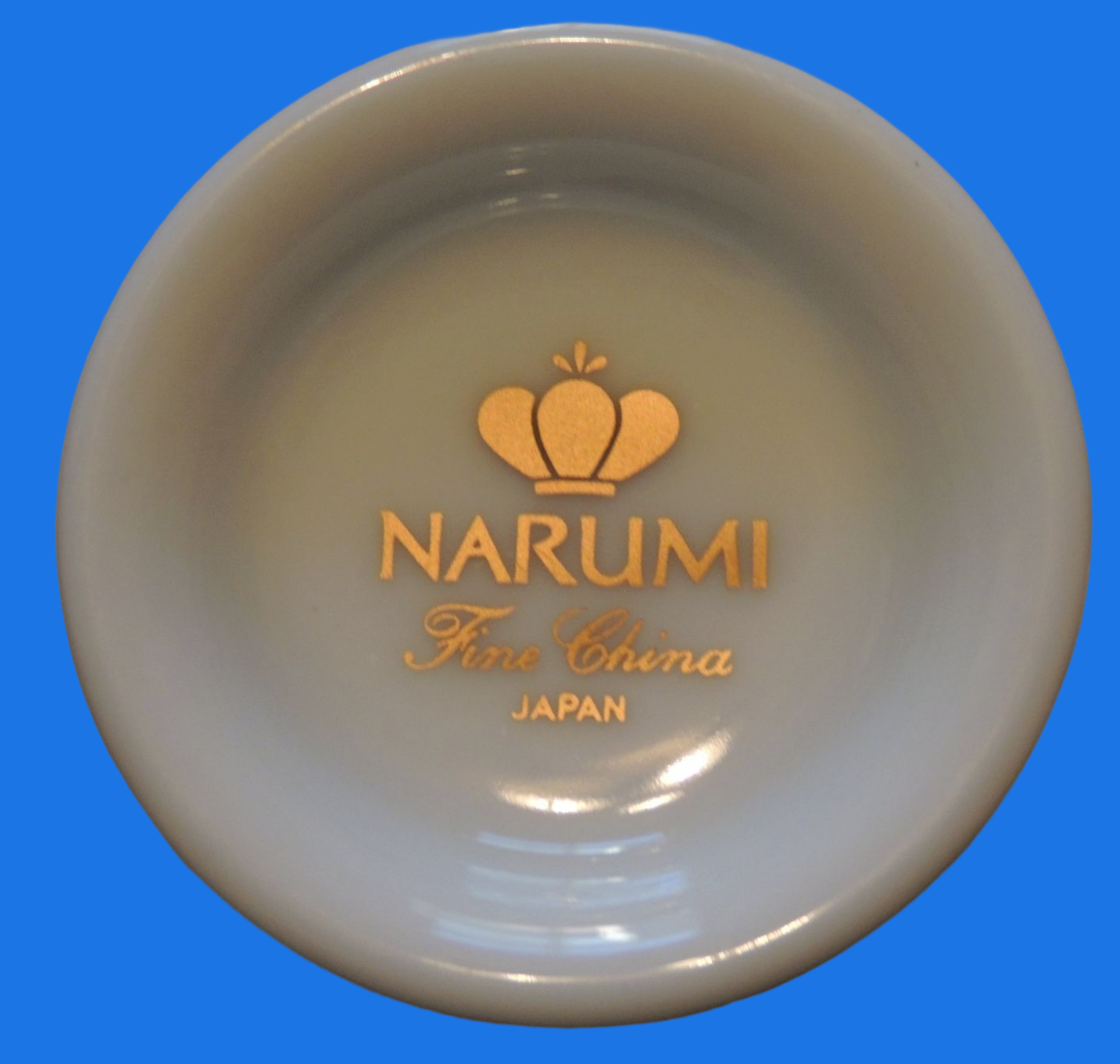 NARUMI BONE CHINA　GOLD　24cm 花瓶　飾瓶　置物　壺 NARUMI Gift Gallery Japan Bone China 24k Gold Rim Leaf Dish