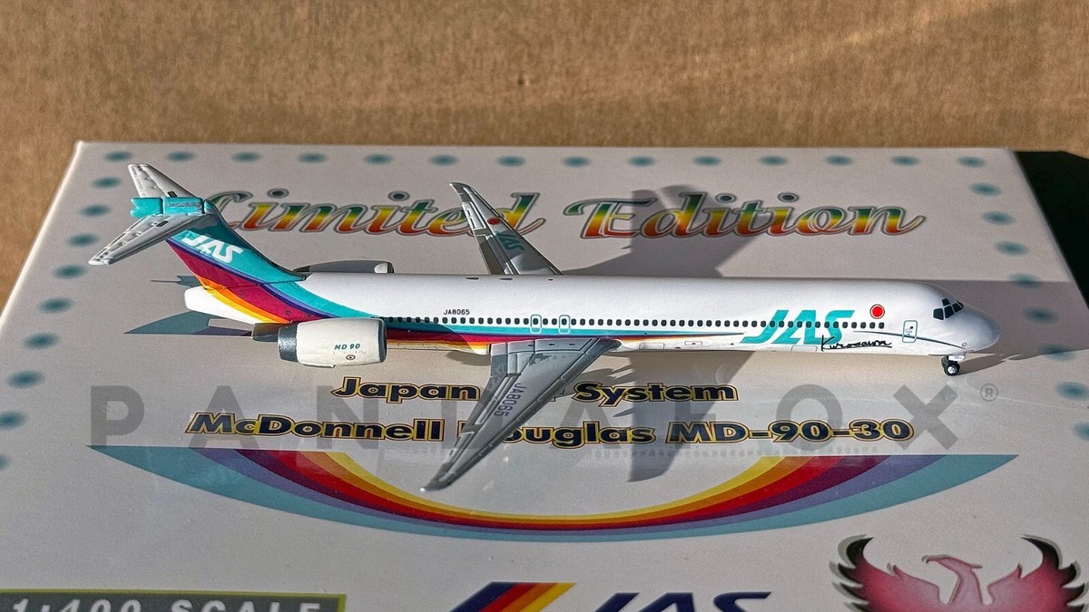 Japan Air System MD-90 JA8065 Phoenix 10044 Scale 1:400 RARE