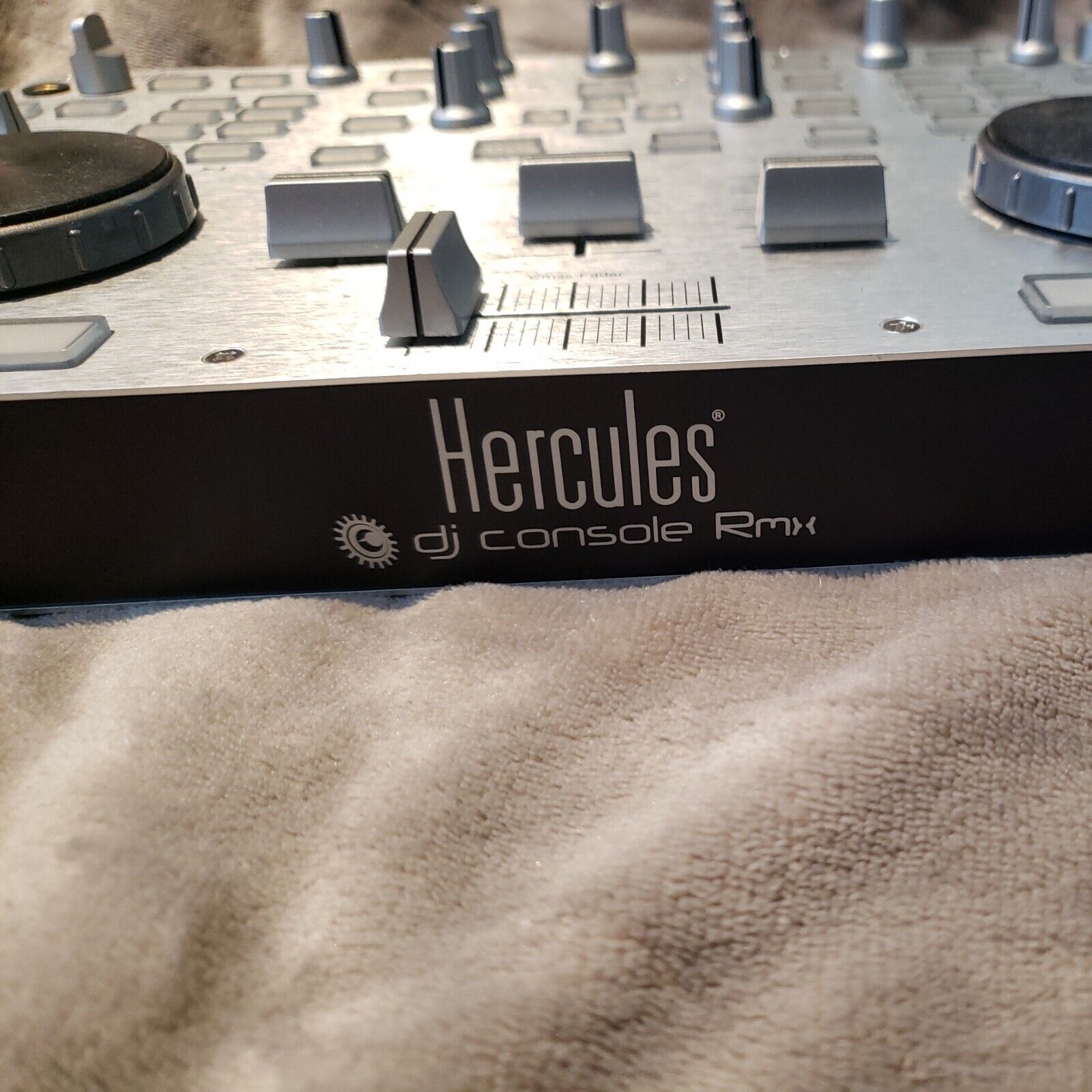 Hercules DJ Console RMX, DJ Controller and Audio Interface