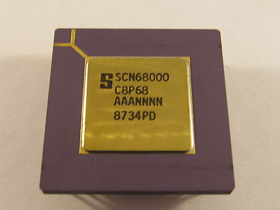 SCN68000C8P68  Signetics 16/32-Bit Mikroprozessor PGA68