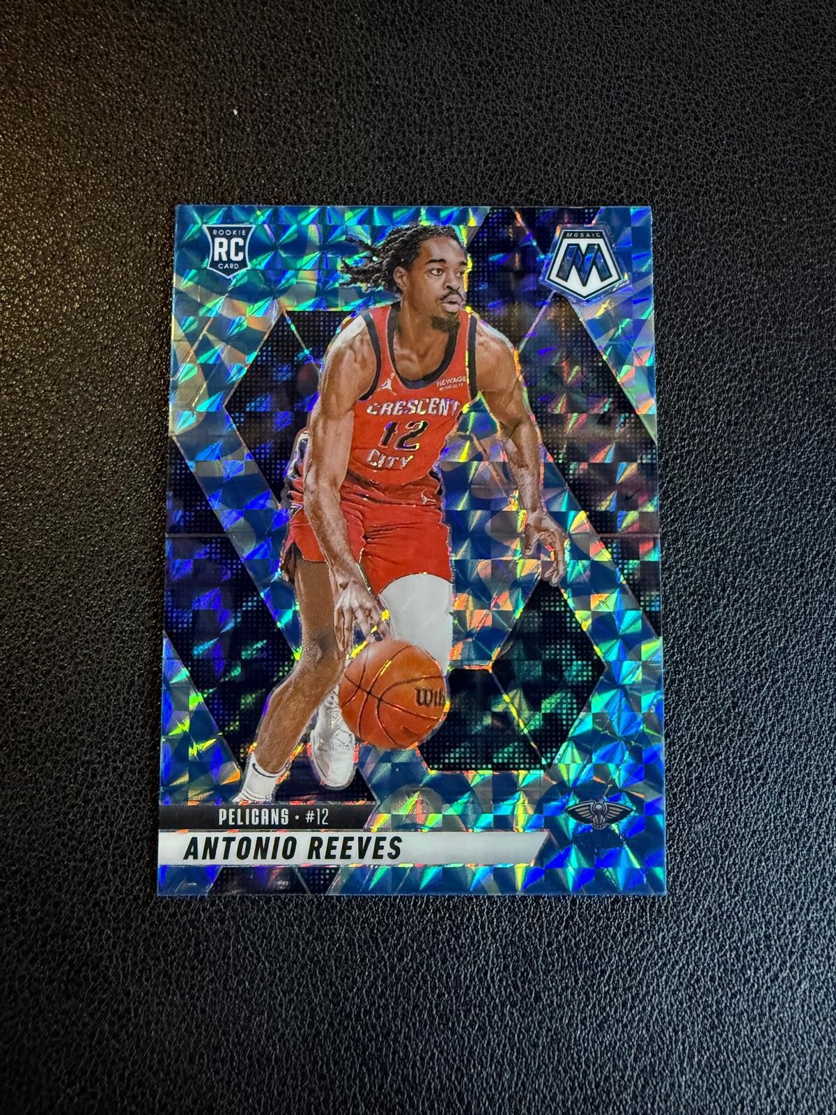 2024-25 Panini Mosaic #237 Antonio Reeves Reactive Blue Mosaic