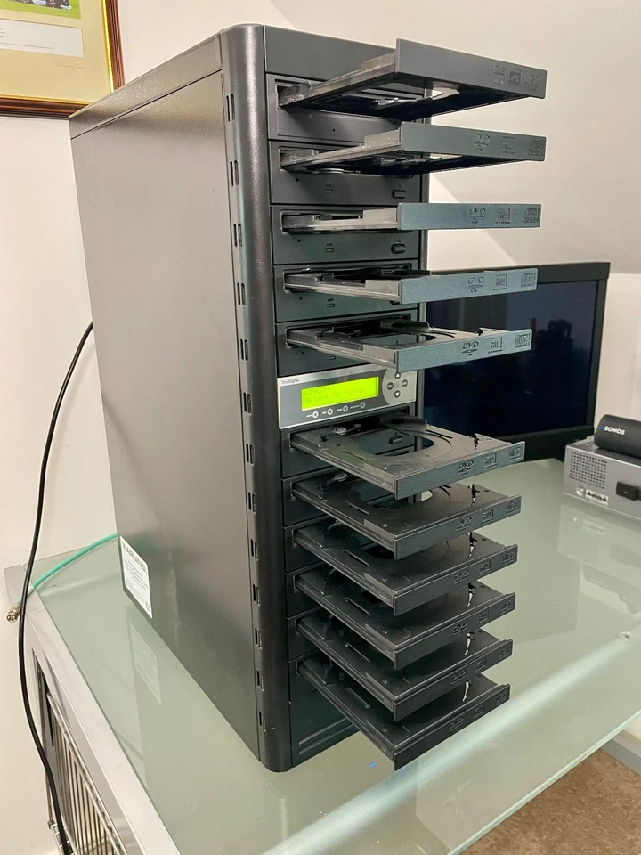 StorDigital Systems 1-10 x CD/DVD Duplicating Machine Duplicator Copier 11-Bay - Image 2 of 4