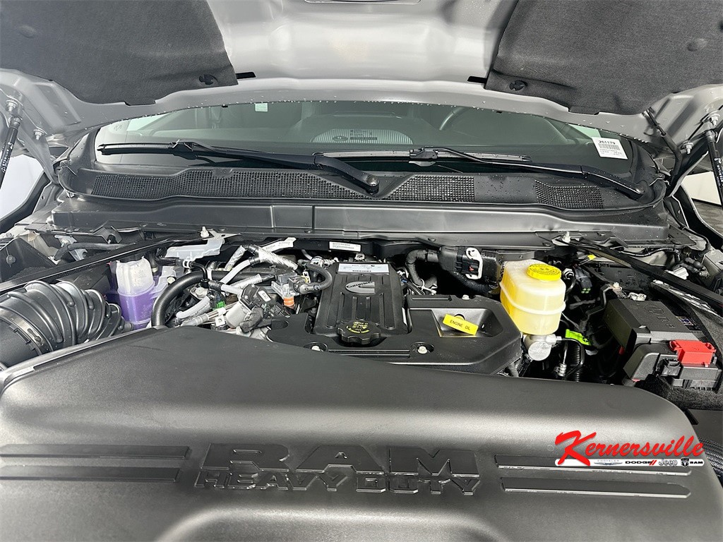 2026 Ram 2500 Black Express 12in thumbnail 18