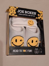 SLIPPERS Hat Ladies White Joe Boxer Winking Smiley Face Womens Size Large