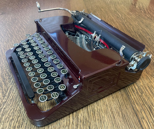 1933 Smith Corona Sterling Flat Top Typewriter VG Condition! Maroon Finish!
