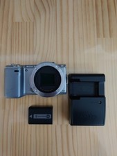 Sony NEX-5N Silver Mirrorless Camera with 16-50mm Lens Used