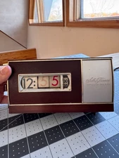 Seth Thomas Speed Read Model E039-001 Flip Clock Walnut Working