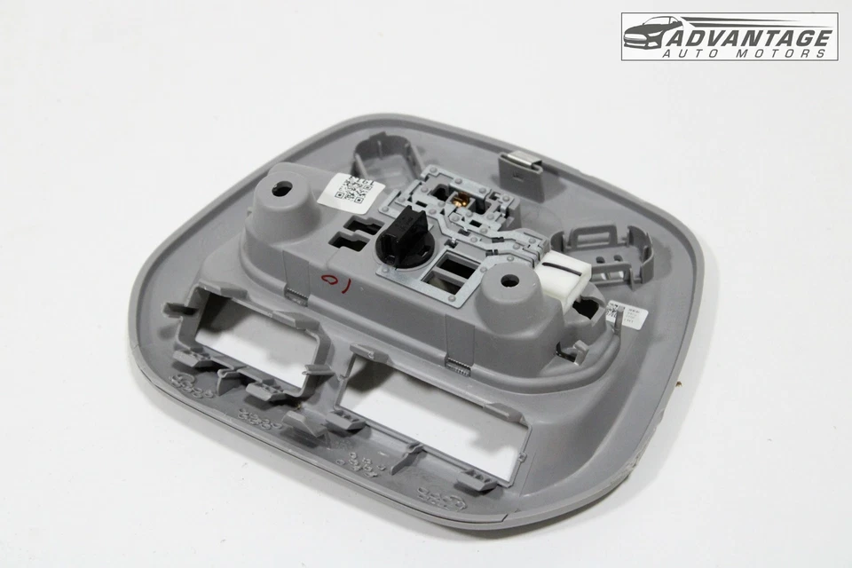 2021-2022 CHEVROLET SPARK ROOF OVERHEAD CONSOLE DOME LIGHT LAMP SWITCH OEM - Image 4 of 4